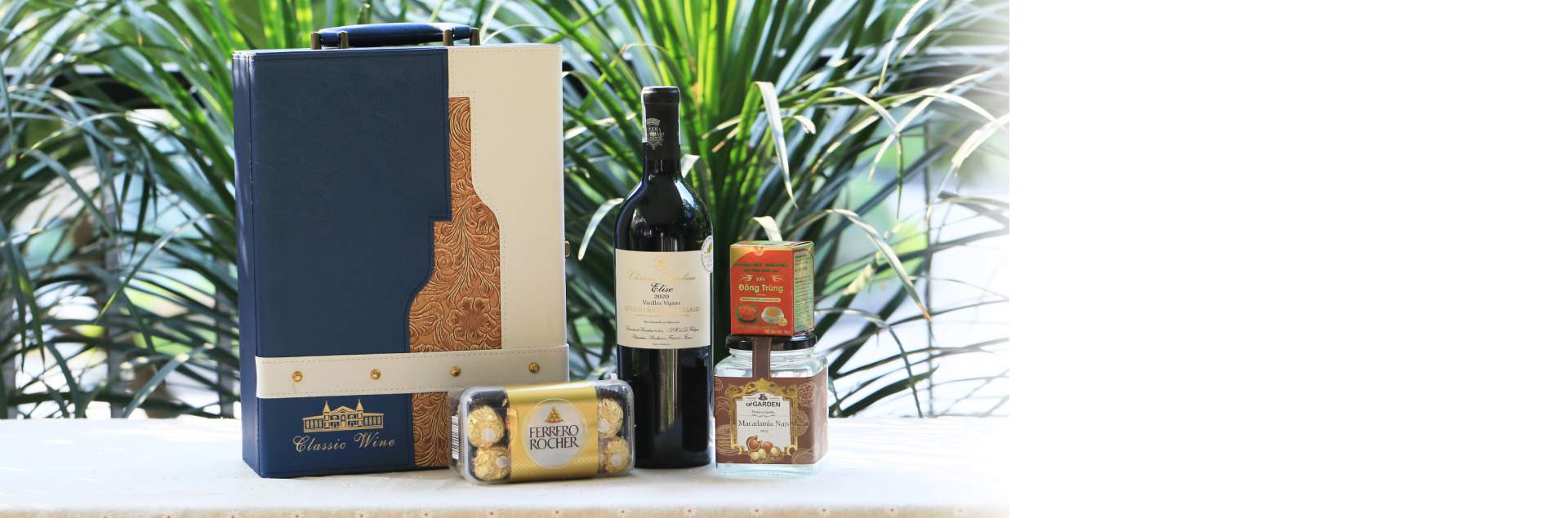 Set Rượu Vang Pháp Chateau Rombeau Elise Vieilles Vignes cùng Hộp da Classic Wine màu xanh